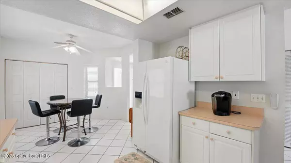 606 Shorewood DR #504, Cape Canaveral, FL 32920