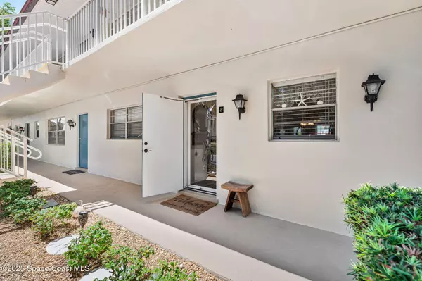 261 Cape Shores CIR #18-E, Cape Canaveral, FL 32920