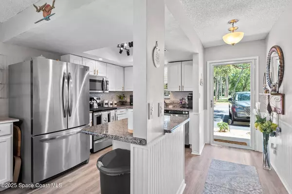 261 Cape Shores CIR #18-E, Cape Canaveral, FL 32920