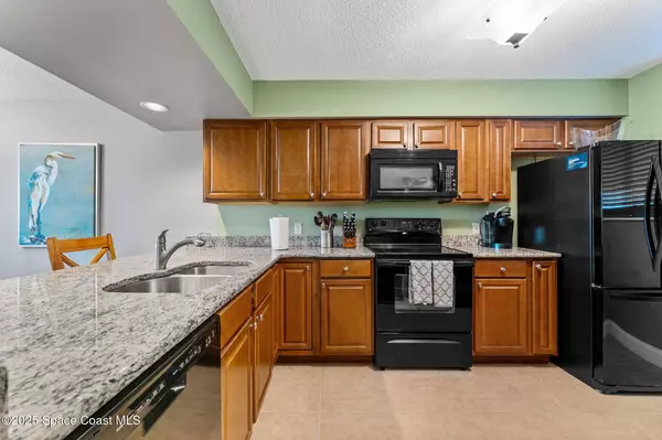 300 Columbia DR #108-2, Cape Canaveral, FL 32920