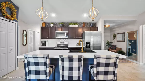 206 Wendover RD SW, Palm Bay, FL 32908