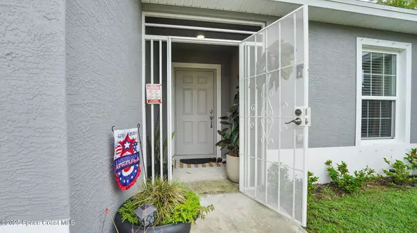 206 Wendover RD SW, Palm Bay, FL 32908