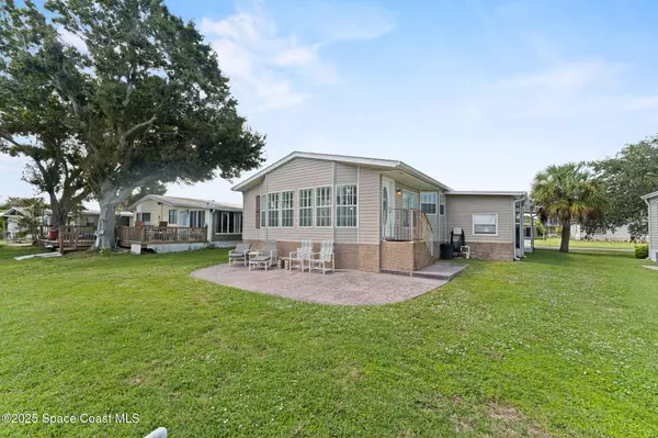 1266 Waterway DR, Barefoot Bay, FL 32976