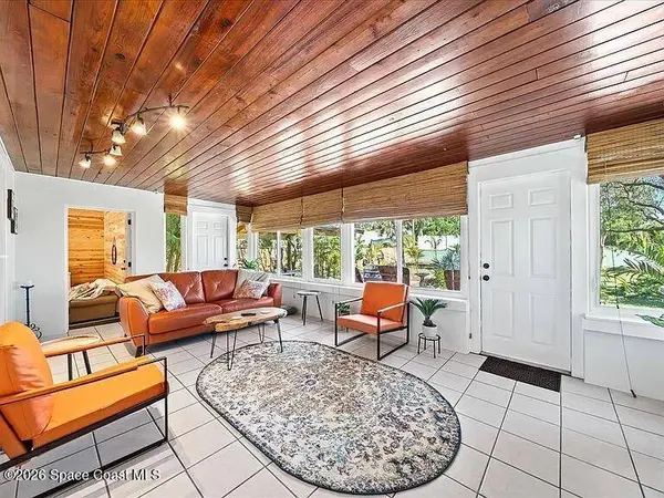 217 S Orlando AVE, Cocoa Beach, FL 32931