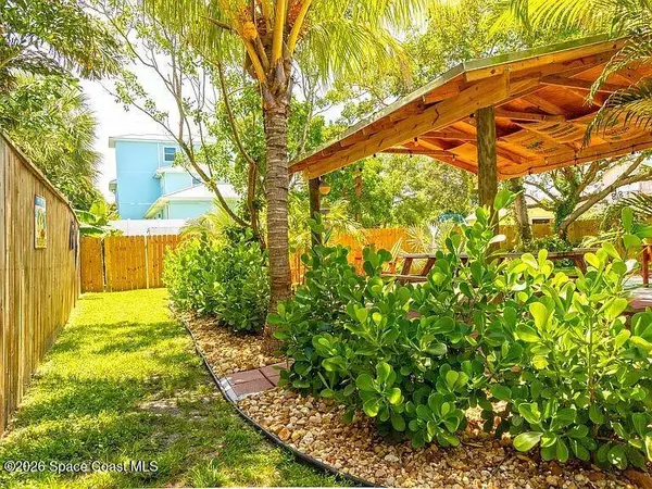 217 S Orlando AVE, Cocoa Beach, FL 32931