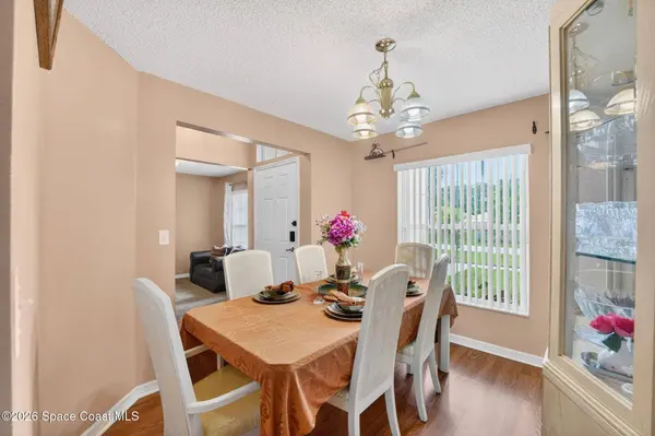 534 White Plains AVE SW, Palm Bay, FL 32908