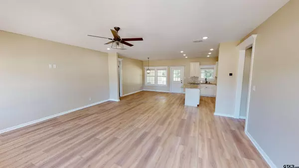 13008 Clydesdale Ct, Bullard, TX 75757