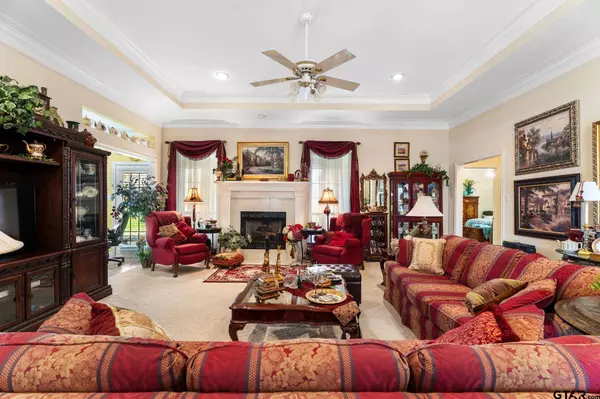 1266 Santa Fe Trl, Tyler, TX 75703