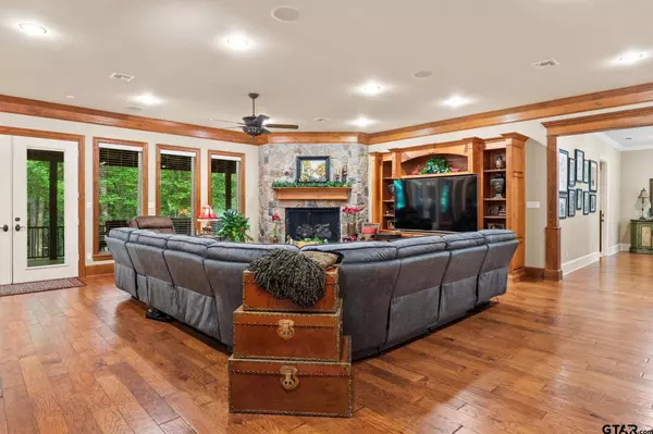 3814 Brighton Creek Cir, Tyler, TX 75707