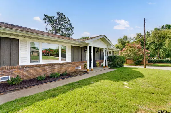 3324 Teakwood Dr, Tyler, TX 75701