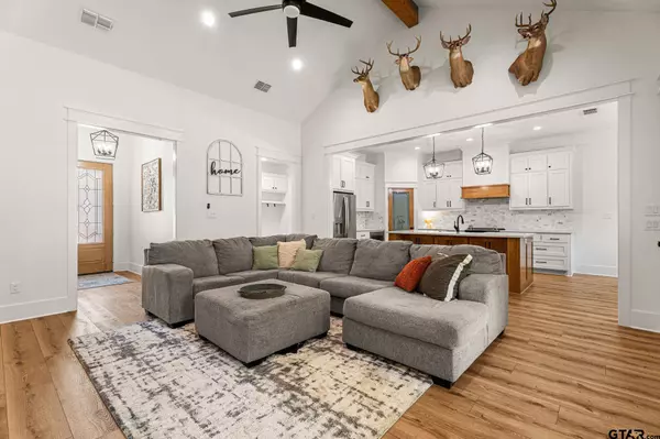 1065 Stagecoach, Bullard, TX 75757