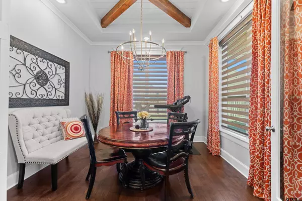 2849 Barton Creek Cir, Tyler, TX 75703