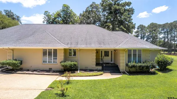 143 Williamsburg Ln, Bullard, TX 75757