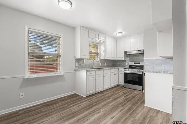 105 Crestview St, Whitehouse, TX 75791