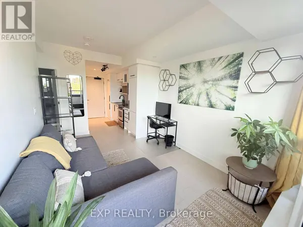 560 Rideau ST #423, Ottawa, ON K1N0G3