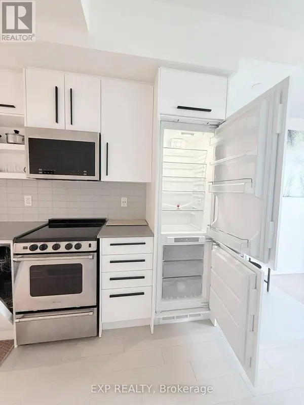 560 Rideau ST #423, Ottawa, ON K1N0G3