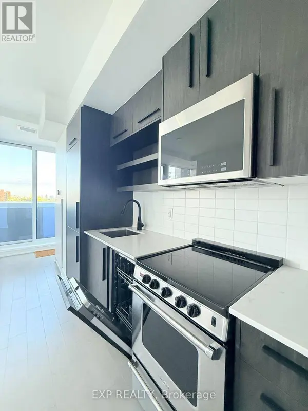 560 Rideau ST #701, Ottawa, ON K1N0G3