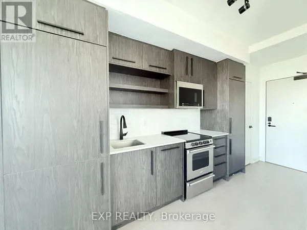 560 Rideau ST #701, Ottawa, ON K1N0G3