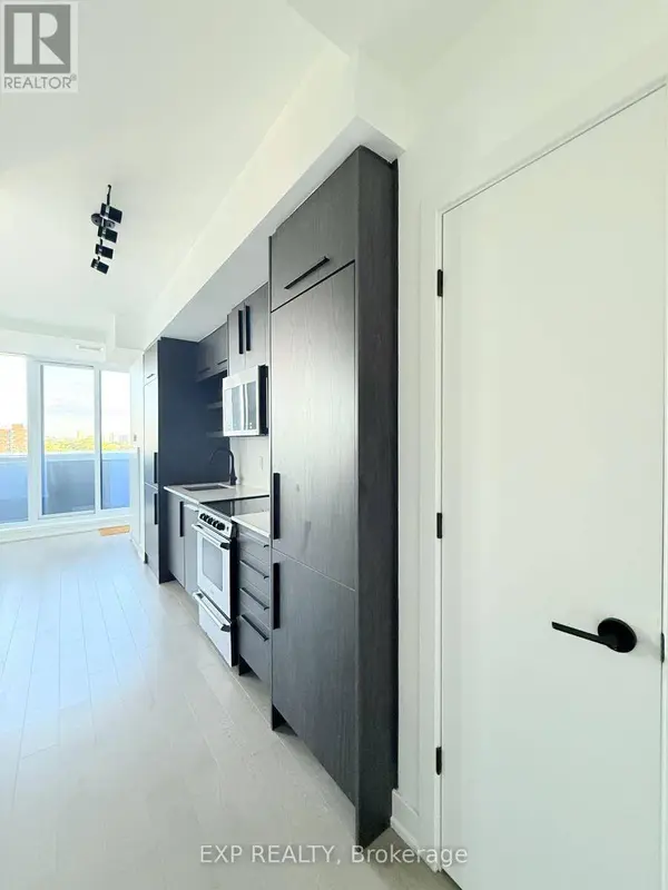 560 Rideau ST #701, Ottawa, ON K1N0G3