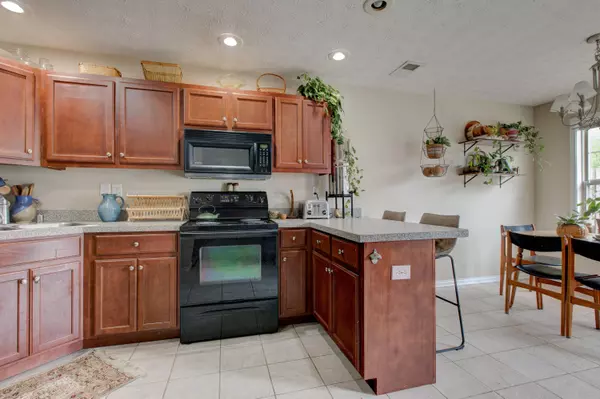 4328-4330 Clearwater Way, Lexington, KY 40515