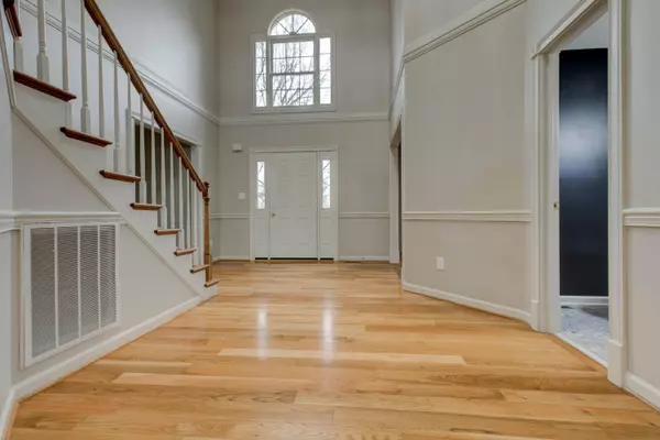 960 Rockbridge Road, Lexington, KY 40515