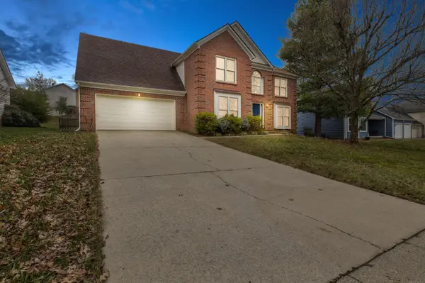 960 Rockbridge Road, Lexington, KY 40515