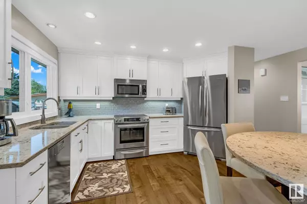 4916 112 ST NW, Edmonton, AB T6H 3H9