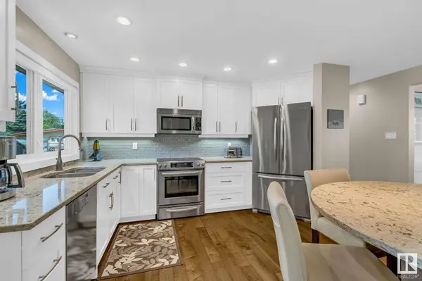 4916 112 ST NW, Edmonton, AB T6H 3H9