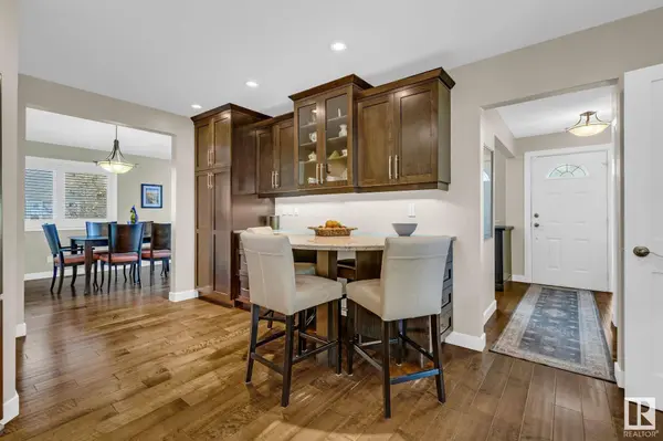 4916 112 ST NW, Edmonton, AB T6H 3H9