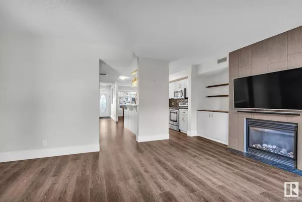 #6 9026 JASPER AV NW, Edmonton, AB T5H 3S8