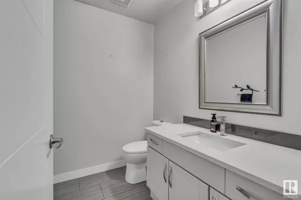#6 9026 JASPER AV NW, Edmonton, AB T5H 3S8