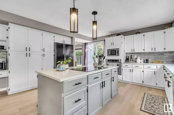 122 VILLAGE DO, Sherwood Park, AB T8A 4L6