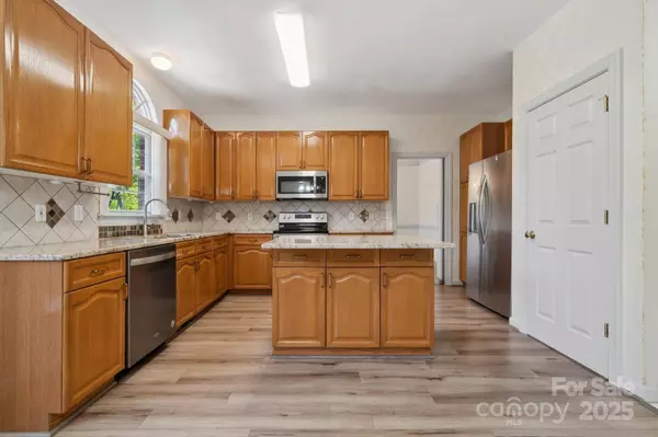 4161 Deerfield DR, Concord, NC 28027