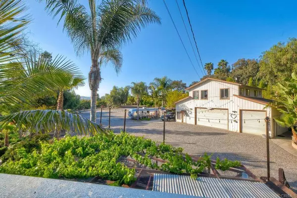 3369 E Vista WAY, Vista, CA 92084