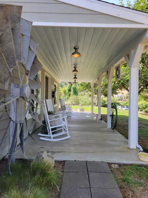 3143 E Vista WAY, Vista, CA 92084