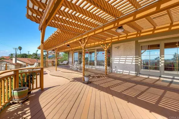 1650 Elevado RD, Vista, CA 92084