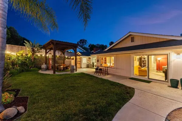 7640 Calle Madero, Carlsbad, CA 92009