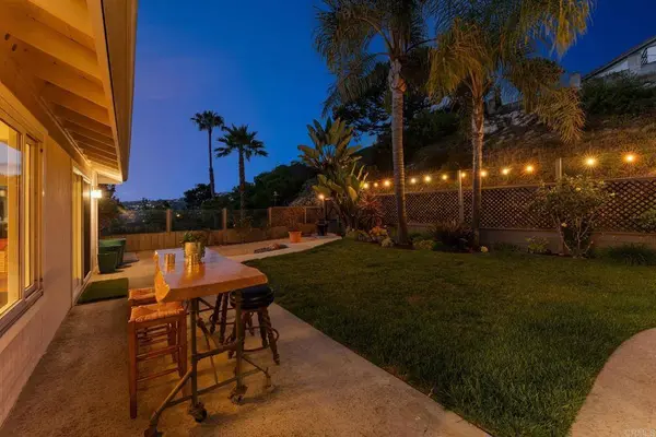 7640 Calle Madero, Carlsbad, CA 92009