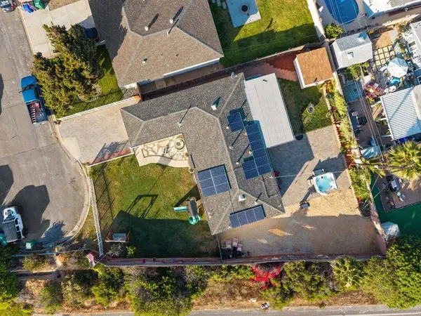 509 Sunset DR, Oceanside, CA 92058