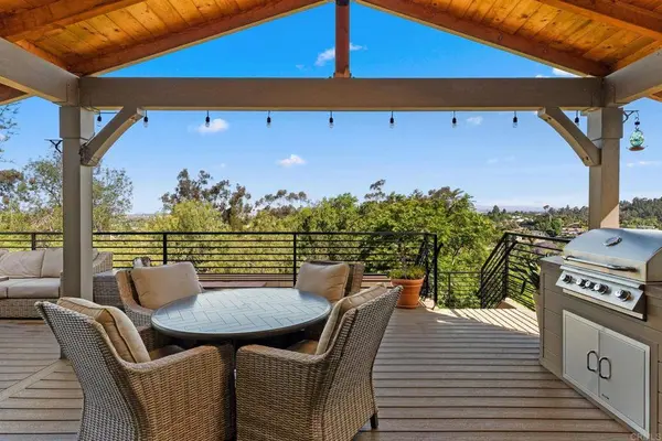 1782 Alta Vista DR, Vista, CA 92084