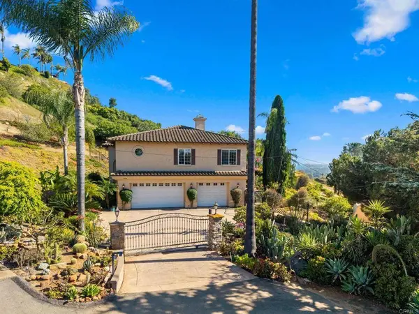 1829 Elevado RD, Vista, CA 92084