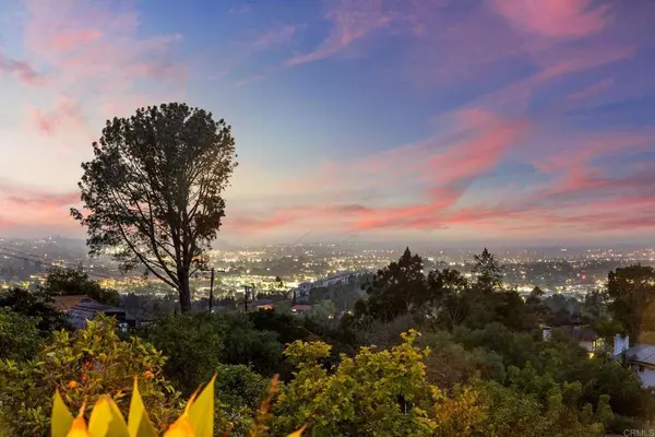 1829 Elevado RD, Vista, CA 92084