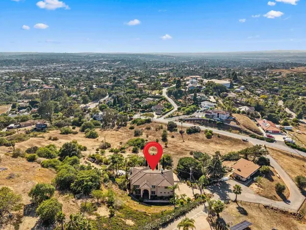 1829 Elevado RD, Vista, CA 92084