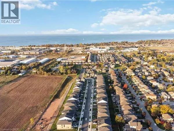 107 STARFIRE CRESCENT Crescent, Stoney Creek, ON L8E0K9