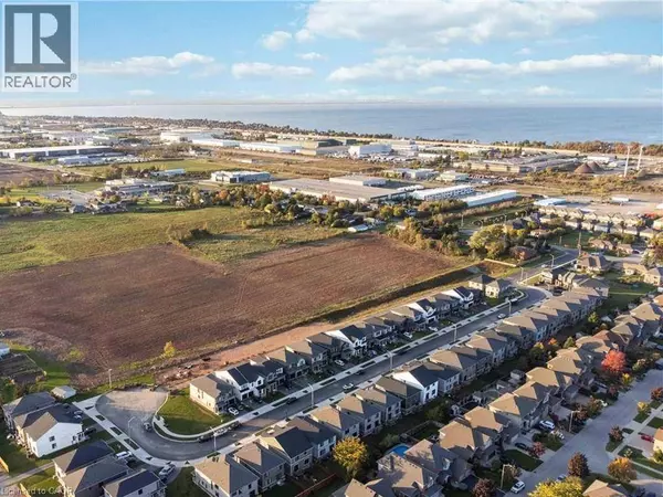 107 STARFIRE CRESCENT Crescent, Stoney Creek, ON L8E0K9