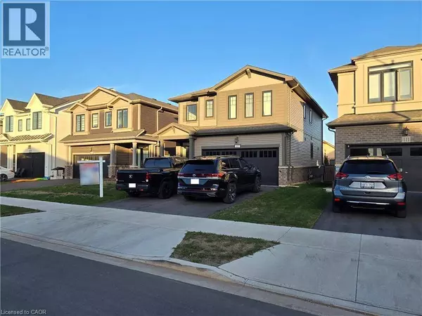 107 STARFIRE CRESCENT Crescent, Stoney Creek, ON L8E0K9