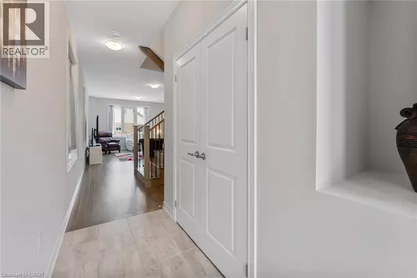 107 STARFIRE CRESCENT Crescent, Stoney Creek, ON L8E0K9