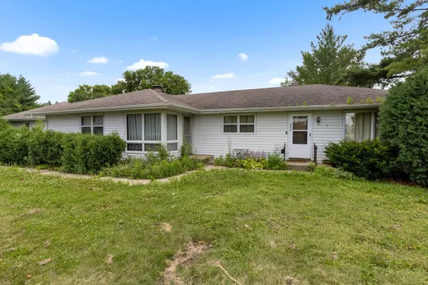 6477 Spring Brook RD, Rockford, IL 61114