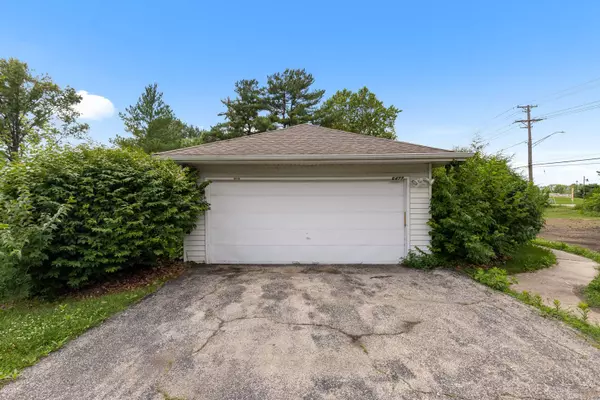 6477 Spring Brook RD, Rockford, IL 61114