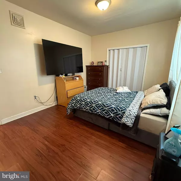 334 S BROAD ST, Trenton, NJ 08611